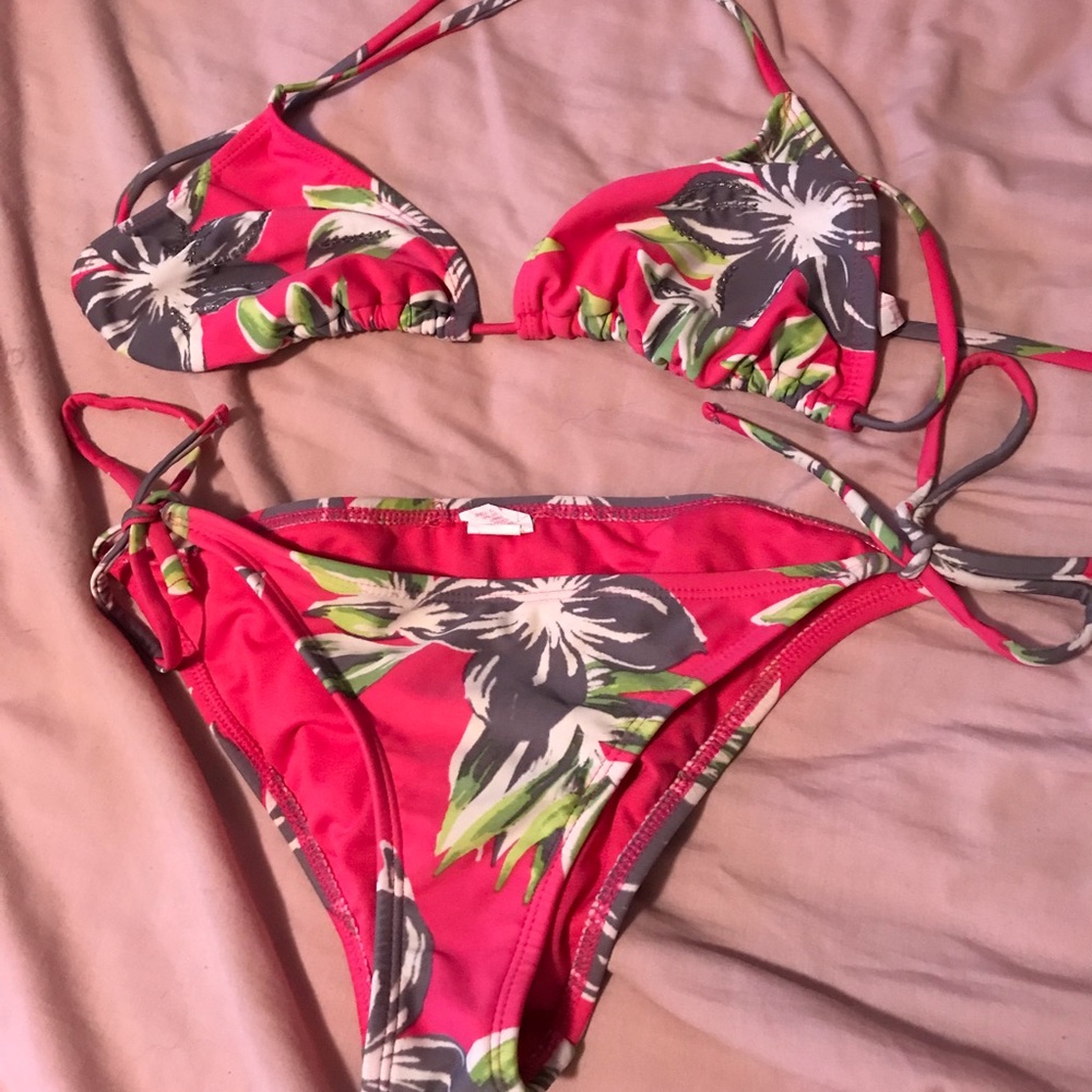 Tropical Bikini - Picture 2 of 2